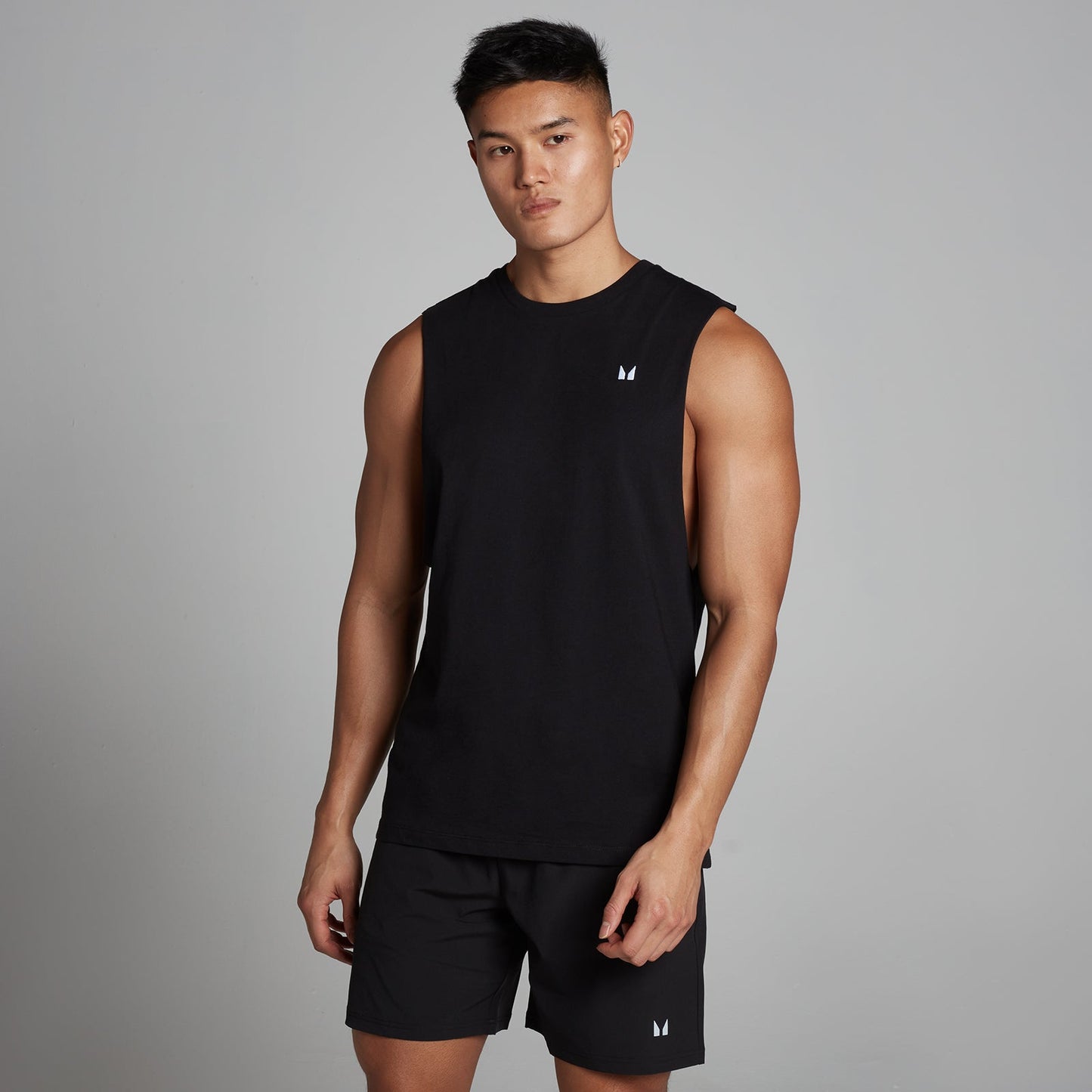 Rest Day hemd met diep uitgesneden armsgaten - Zwart / 3XL