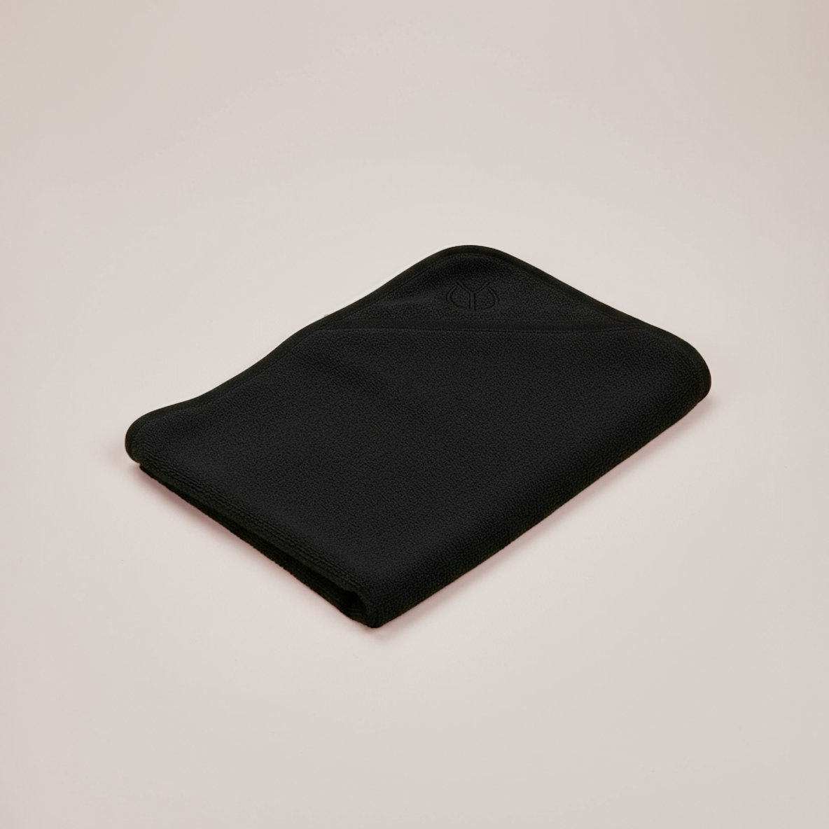 Bloom Towel - Black - 63 × 36 cm